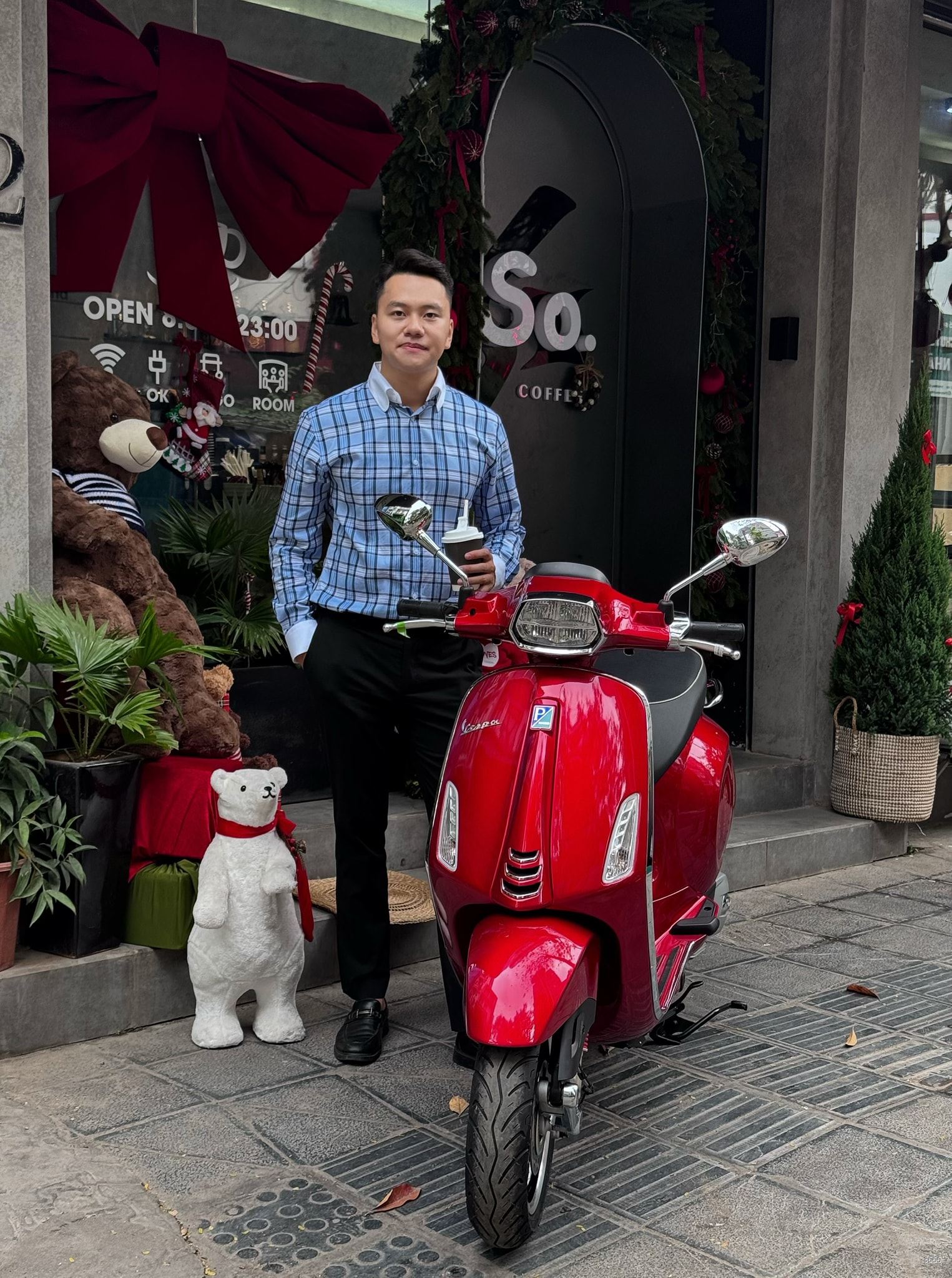 Vespa Sprint tiêu chuẩn